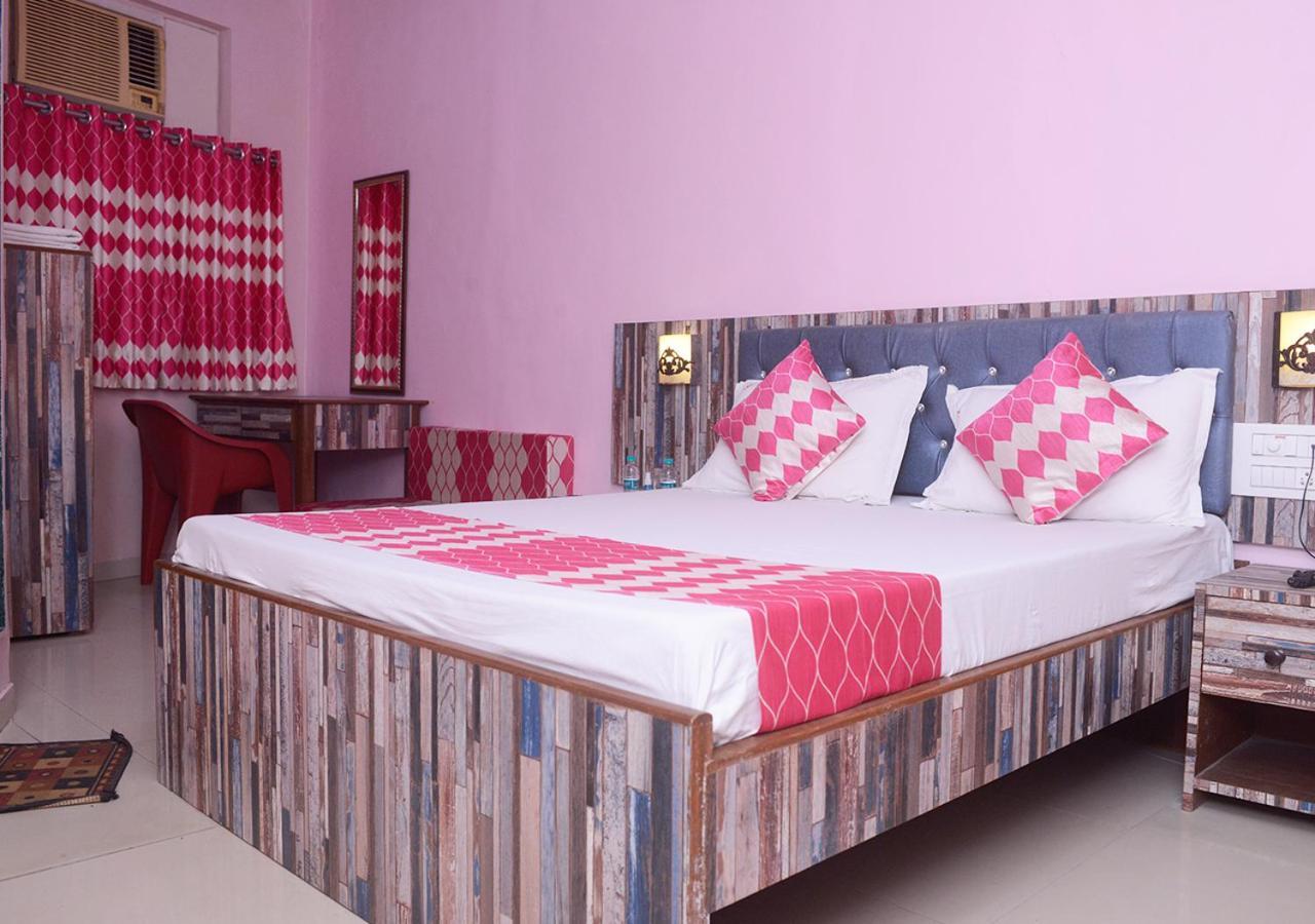 SRK Hotel- Grant Road Bombay Extérieur photo