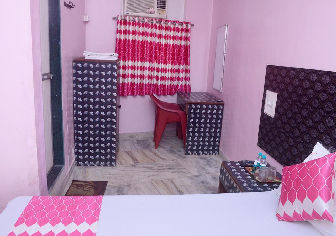 SRK Hotel- Grant Road Bombay Extérieur photo