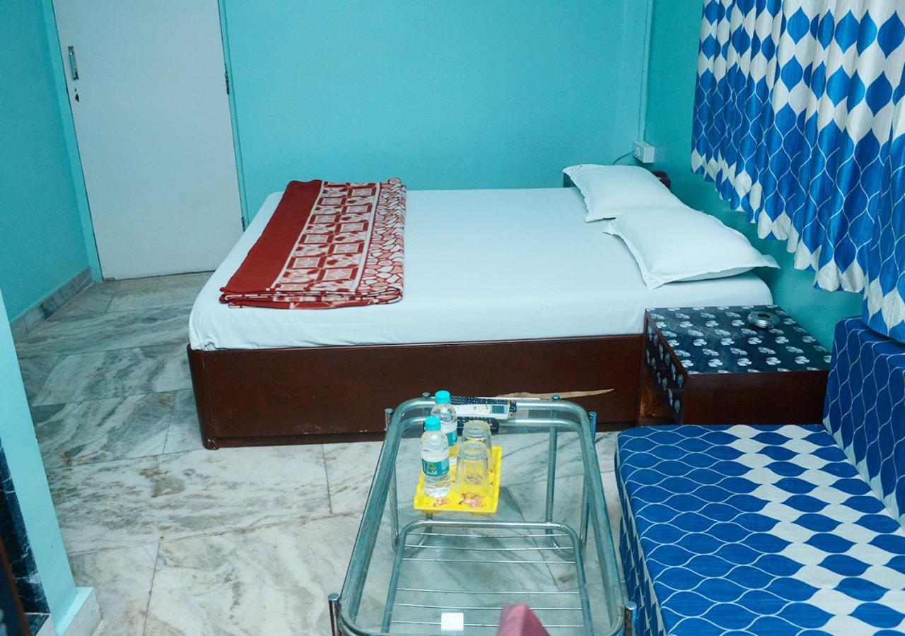 SRK Hotel- Grant Road Bombay Extérieur photo