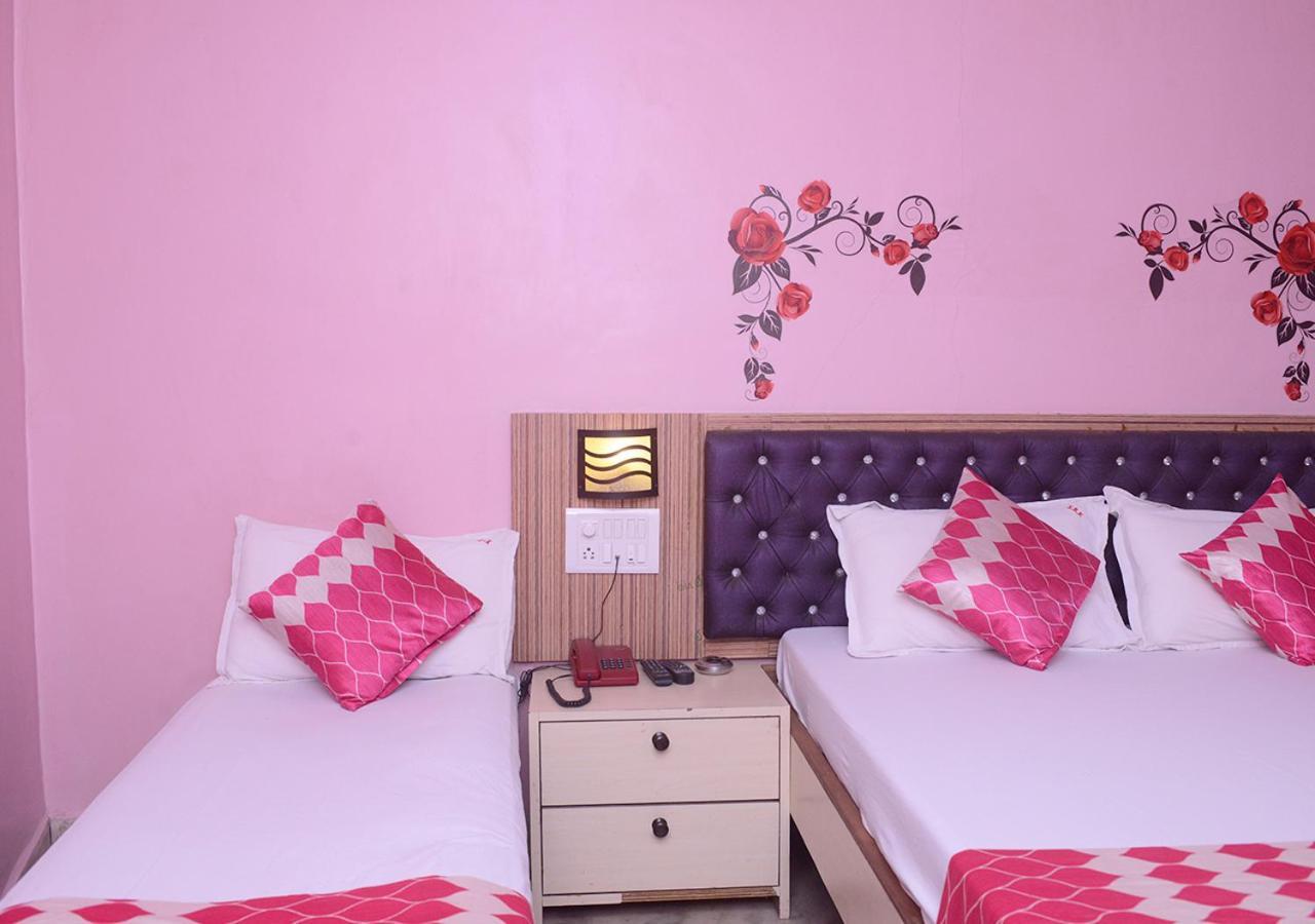 SRK Hotel- Grant Road Bombay Extérieur photo